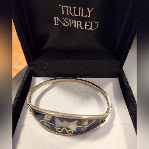 1970's MOP and Blue enamel Butterfly Alpaca Silver Hinged Bracelet - Picture 10 of 10